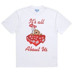 MARKET STUDIOS NWT ALL ABOUT US T-SHIRT. Women’s Size XL
